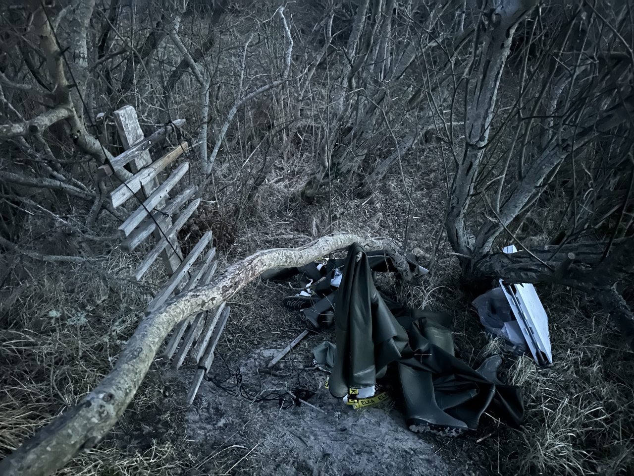 26 04 07 stormy mess