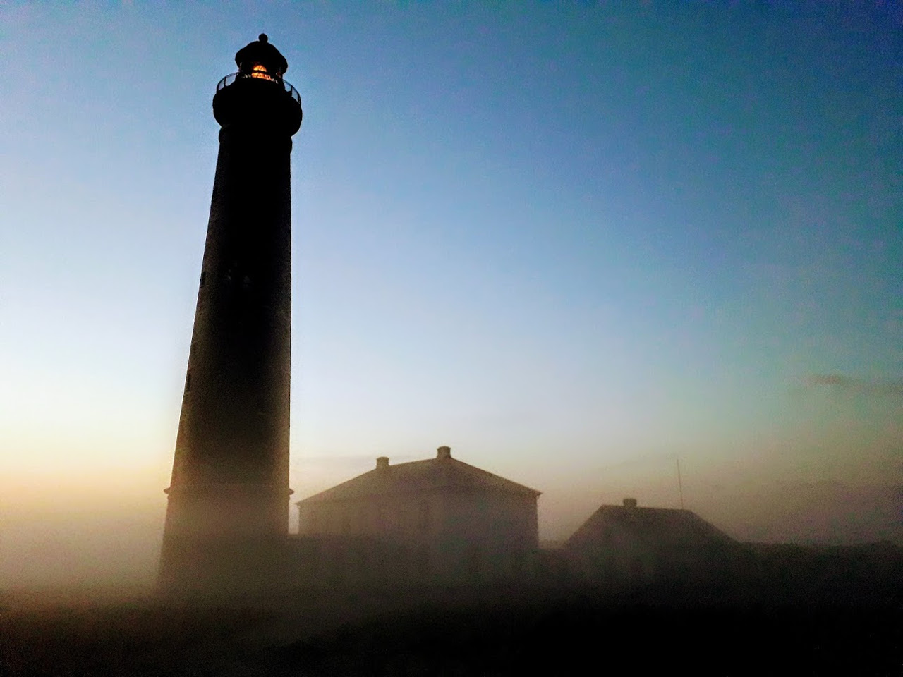 lighthouse in mist Martin G. 